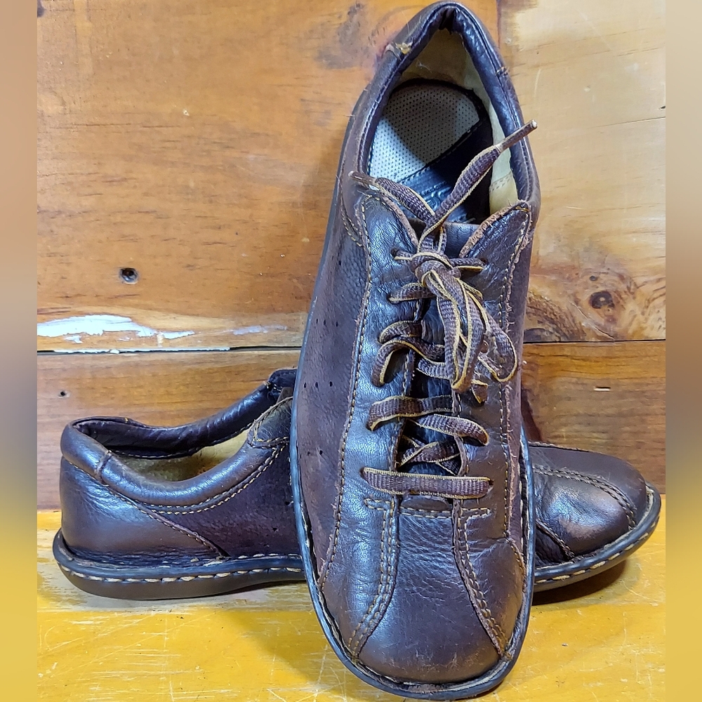 Born Women's Sneaker Oxford Size 10 Walking Shoe Brown Leather Nubuck Lace Up